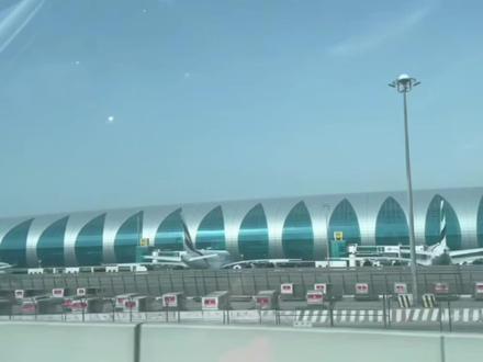 迪拜机场被炸😭@V4XM-MU350 @Boeing747-400🐾