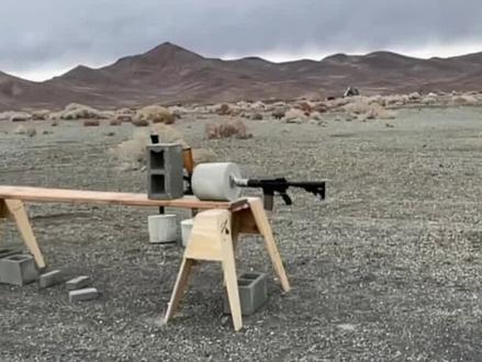 #抖音创作者大会 #中国军事实力 #解放军引入新型机械狗