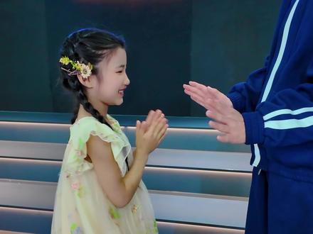 粉丝要的瑾儿和嘟嘟哥哥版的玉芬终于排上啦 玉芬啊玉芬你让彪哥好伤心#玉芬啊玉芬你让彪哥好伤心 #搞笑视频 #翻唱 #戏精上线 #抖音热门歌曲 @抖音媒体内容优推官 @DOU+上热门@大都都音乐会