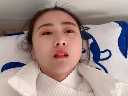 有脚气赶紧治,这味太上头了#人类迷惑行为 #社死日常 #沙雕日常 @这俩龙凤胎 @DOU+小助手