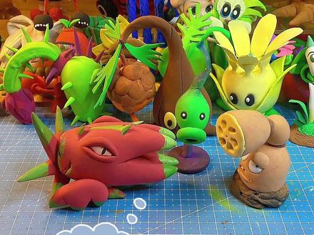 #植物大战僵尸 #超轻粘土 #手工 @抖音青少年 捏火龙果炮,他却要找妹妹……主播很无语