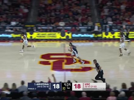 布朗尼在NCAA什么水平?对比张镇麟就知道差距!