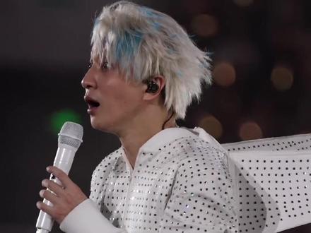 今晚这段话把薛感动得快泪目了😭广州天全勤!长沙也在!谦友的爱太伟大了!#薛之谦演唱会 #万兽之王 cr:Zero717_X