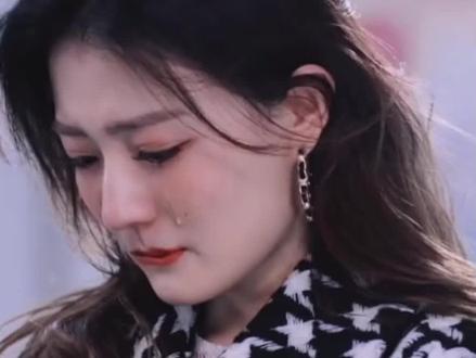 #教资考试冯老师,你摔倒的那一刻在想什么呢?#教资#老师#教育#学生