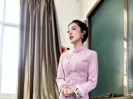 学生沉迷玩三角洲不好好上课#爆改#老师#二次元#cos#变装