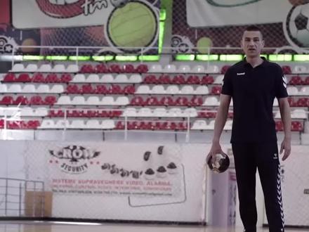 #手球handball l 手球射门教学——⑭手球中的常用射门动作——跳跃射门1:垂直跳跃射门 #手球教学