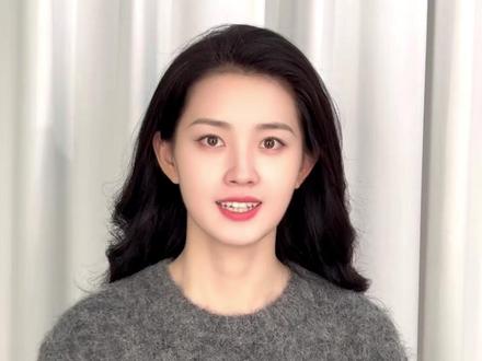 第三届杭州·微短剧大会于11月11日在杭州临平正式举办!本届大会邀请到微短剧《盛夏芬德拉》女主郭宇欣莅临现场并进行主题分享。#微短剧大会 #临平 #盛夏芬德拉 @抖音小助手