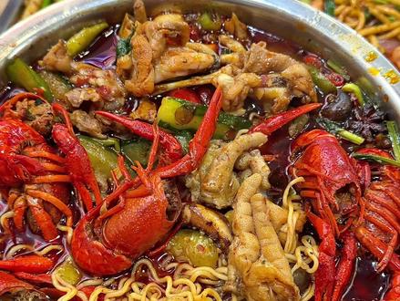 衢州真的好好吃啊!! 一周吃五次的夜宵#衢州#衢州美食 #衢州探店 #衢州烧烤 #衢州夜宵