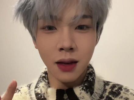 女生 熟读 默背 反复观看
#同妻 #小狼狗男友 #再见爱人