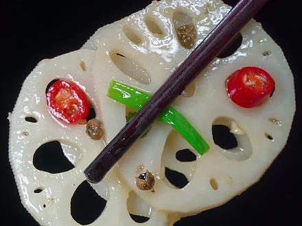 炝拌莲藕这样做,又白又脆而且还解腻#炝拌莲藕 #莲藕 #家常菜