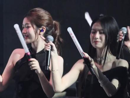 徐良演唱会《从前说》和声小姐姐好嗨好美!被狠狠迷住了!#徐良演唱会#从前说