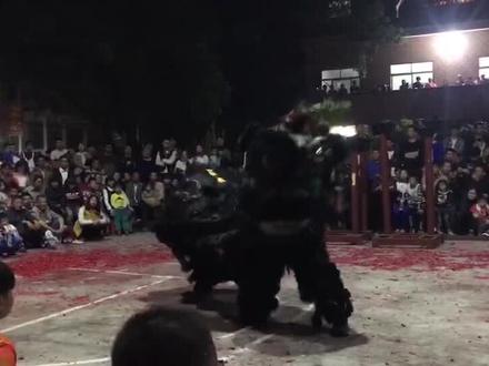 黑狮是代表很凶猛有体力,还能治邪,所以不是每个人都能舞的出这种节奏#醒狮传承