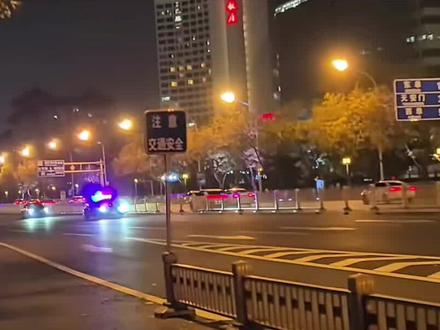 泰王结束对我国访问……返回泰国