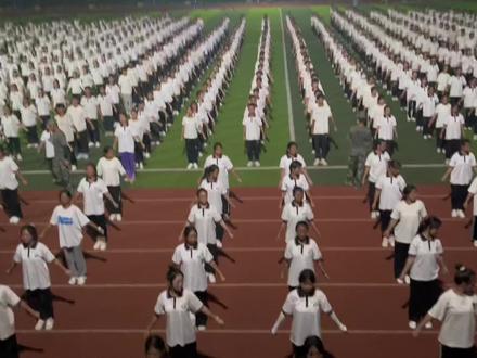 #军训时光 #军训dou出彩 新安三高YES OK高一新生手势舞 #优秀少年你们是最棒的