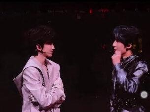 第二类我舞台+拉票环节
两个小孩表现都特别棒 舞台完整度很高💙🩷#左奇函 #杨博文 #奇文 #第二类我 #荣耀之战