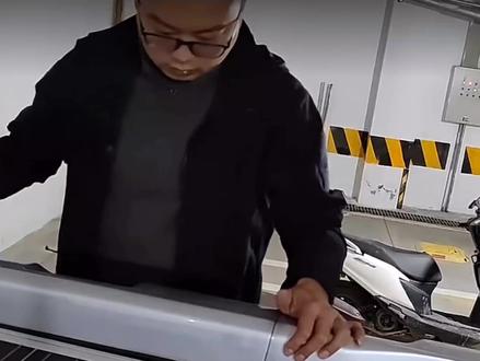 转发个车友拆卸车顶行李架盖板教程#露营车 #奇骏