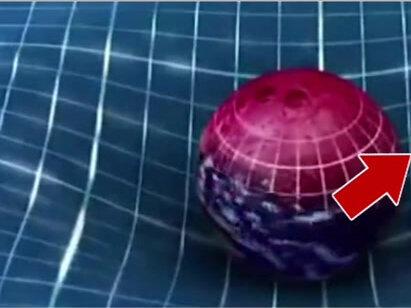 时空扭曲竟能让你左脚踏入上海,右脚从北京出来#科普 #宇宙 #未解之谜@抖音小助手