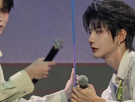 今天回答问题封神 #云熠 #云旗郝熠然 #香港演唱会 #互动环节