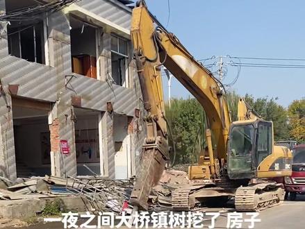 一夜之间大桥镇面临的就是一片废墟