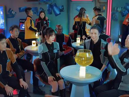 快乐星球
薛之谦:你们是懂玩的
#薛之谦 #杨迪#柳岩 #搞笑