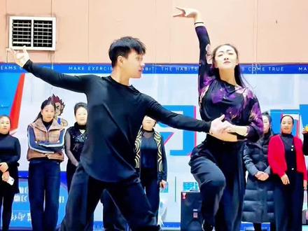 崔宏卓&荆晨老师的伦巴《想你一次落一粒沙》#太美了爱了爱了 #学起来