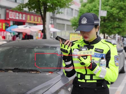 经网友举报 又发现一辆僵尸车 #僵尸车 #僵尸车治理 #僵尸车占车位