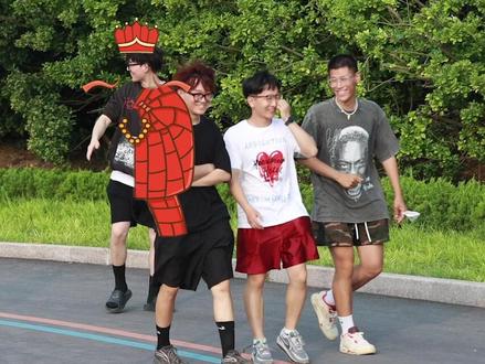 原来男生被女生叫“哥哥”会这么开心