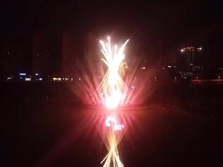 浏阳花炮厂老板豪气!免费为张艺谋国庆电影《我和我的家乡》上演专属订制烟花!#湖南烟花为家乡应援