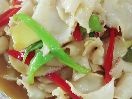 海螺你喜欢吃吗?切成薄片,炒出来,Q嫩Q弹,不失海鲜本味。#美食趣胃计划 #美食推荐官 #海螺