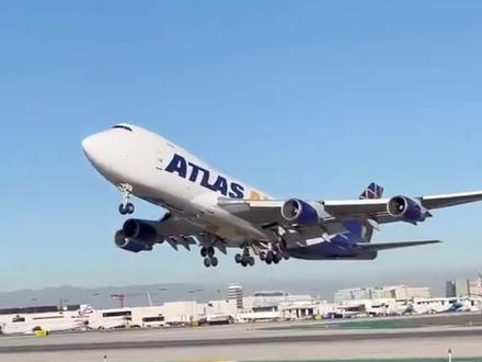 好大的飞机!锻炼孩子想象力的神器来啦~#超轻粘土 #超轻粘土手工