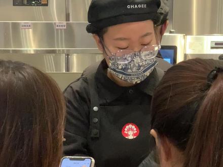店员:这奶茶你就做吧,一做一个不吱声#霸王茶姬 #盗墓笔记 #联名 #张起灵 @抖音小助手 @抖音热点宝 @抖音创作者中心