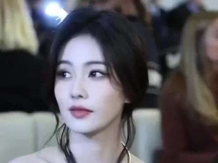 #白鹿 漂亮,有刘海漂亮,没有刘海也漂亮。@白鹿my