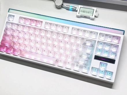 三模灯箱键盘 办公游戏同时兼顾
#狼途T87 #三模灯箱键盘#机械键盘 #键盘推荐 #键盘发光