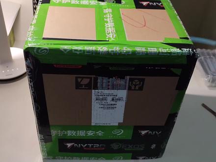 再见蜗牛星际,家用NAS威联通TS-451D简单开箱,硬盘、内存安装 #威联通 #NAS #蜗牛星际 #开箱