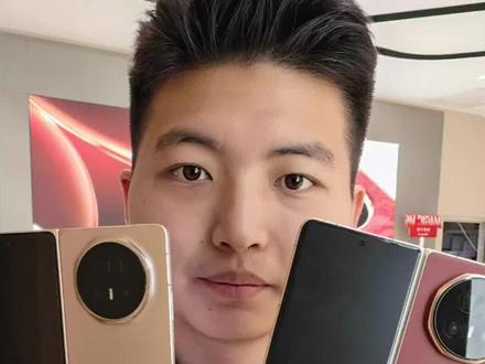 荣耀MagicV5和荣耀MagicV6有什么区别?应该怎么选?#荣耀MagicV6 #新年荣耀马上来到 #郑州正弘汇荣耀 #鹏说飞道 #郑州荣耀