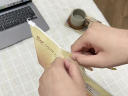 哪怕你再瘦,只要胸大穿衣服就会显胖!蕉树家这个大显小兔耳杯内衣你一定要试试!#蕉树 #大显小内衣 #纸片人既视感 #超薄内衣 #超模的身材