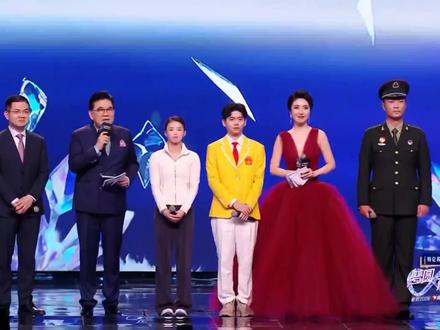 芋汐你美!!#陈芋汐 #跳水 #运动员 #东方卫视跨年晚会 #乐乐