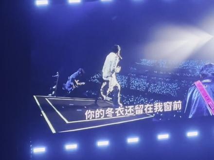 在tank演唱会听到了飞轮海的夏雪。#吕建忠 #吕建忠tank #吕建忠成都演唱会 #飞轮海 #夏雪
