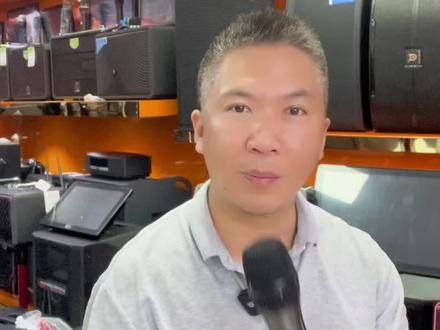话筒更换新电池后遇到开不了机,赶紧去检查电池是否装反了哦,不然装反电池继续长按开机键容易烧毁话筒主板#同城实体店 #专业的事交给专业的人 #k歌音响 #贝德音响#无线麦克风