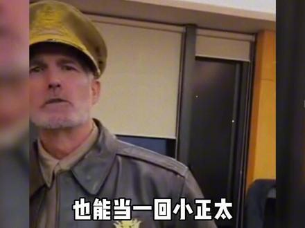 近看一米五,远看1米九#大型纪录片#反差#萝莉#万万没想到
