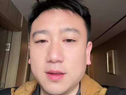 想看罗曼首秀!永州东安队出征吐鲁番贺岁杯比赛到底在那里看?为了让家乡人民第一时间见证少年们的赛场风采,“东安发布”将全程直播本次赛事。今天(也就是 2月4日)开幕式后 中午 12 点迎来首秀!对阵伊犁天唯足球俱乐部!
#湘超 #永州 #东安 #吐鲁番贺岁杯 #足球