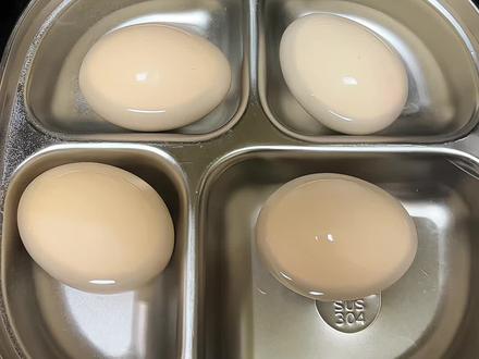 跟着蛋神9分12秒煮出来的鸡蛋口感真是一绝~#我在抖音刷到煮鸡蛋神了 #跟着蛋神煮鸡蛋 #当季新菜单挑战赛 #我也吃上9分12秒完美煮鸡蛋了 #鸡蛋的神仙吃法