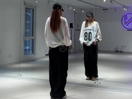 要听妈妈的话#妈妈的话 #妈妈的话舞蹈挑战 #舞蹈教学 #蝴蝶步 #真实生活分享计划