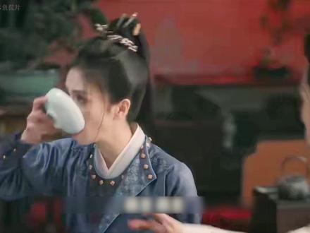 她明知碗里有毒却还是一饮而尽,只为查出好姐妹的死因#唐宫奇案 #唐宫奇案之青雾风鸣 #唐宫奇案开播 #白鹿