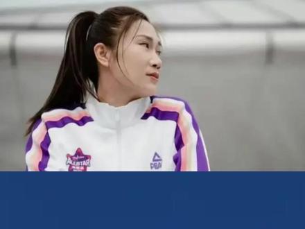 不止终身禁赛,女篮名将还被判刑,名记:被安排送钱,张姓裁判直接举报#女篮 #邹启佳 #杨赞
