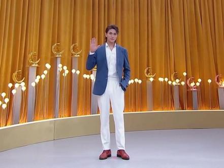 抖音直播盛典@慕容景天嘉年华走红地毯,#三亚抖音盛典,哇太帅了,到那里都是最亮的仔#气场全开 ##快来围观 @慕容景天