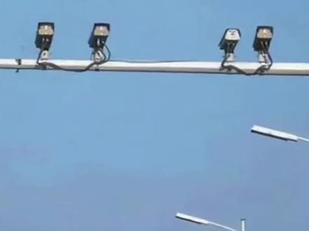 #海燕系统遮阳板拉下来有用吗