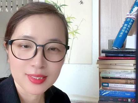 提前批的利弊与风险规避:
提前批优势:多一轮录取机会,未上岸不影响普通批;部分院校分数门槛更低,可低分捡漏。公费师范、定向医、军警等免学费、享补贴且带编制,职业稳定,还有飞行、外交等独有特色专业。
弊端与高危风险:录取后普通批志愿直接作废;大多附带长期服务期,违约成本高,转专业受限。录取后复检不合格被退档,当年将彻底失去升学资格,且军警、飞行类政审、体检要求严苛。
规避要点:非意向坚决不报,不盲目冲名校冷门专业,切勿轻易勾选服从调剂;仔细核对服务年限与违约条款,身体、政审不达标切勿报考,整体务必谨慎选择。
#生活服务热点中心 #高考结束 #提前批 #志愿填报#位次