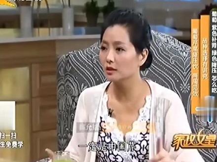 #美食 想要降血压?快试试绿葡萄和芹菜榨汁喝,降压效果好,口感也超棒~