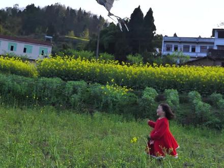 报纸风筝,你是怎么做的?#亲子 #农村生活 #风筝